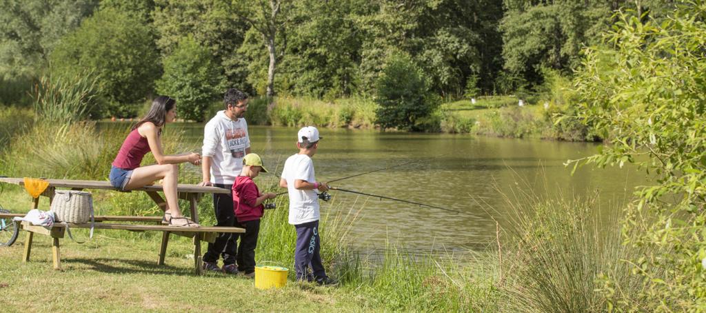 peche sur le camping du Domaine de Dugny