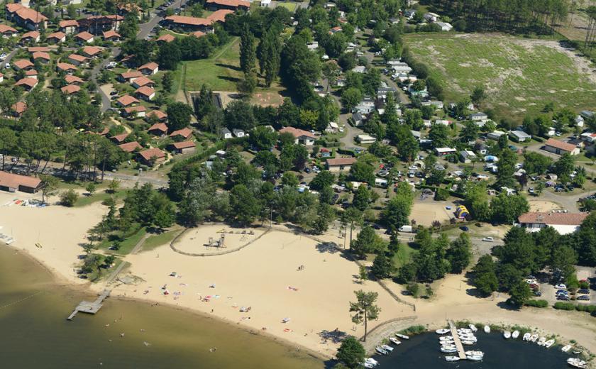 Vue aérienne du camping Le Pipiou