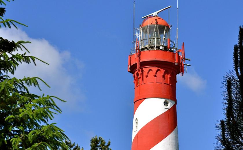 Phare de West Schouwen aux Pays-Bas 